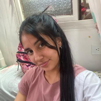 Nanny in Tafalla: Natalia