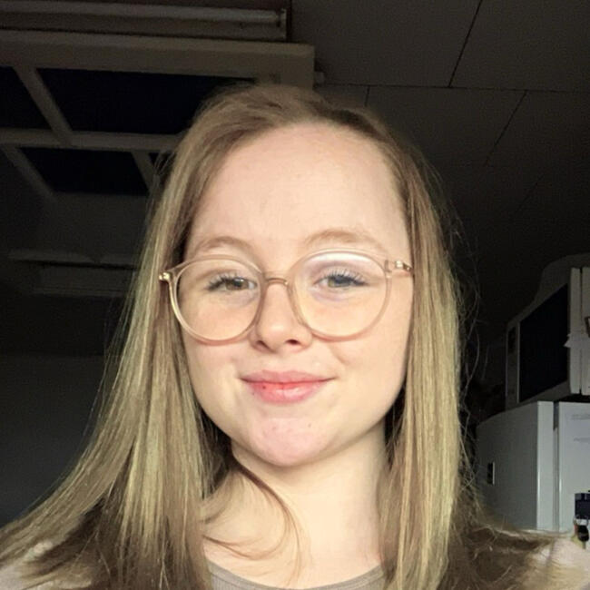 Babysitter in Haaltert: Chenaya