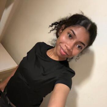 Babysitter The Bronx: Elianny