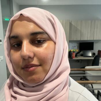 Babysitting job in Melbourne: babysitting job Sumayah