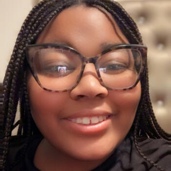 Babysitter in Chicago: Jayda