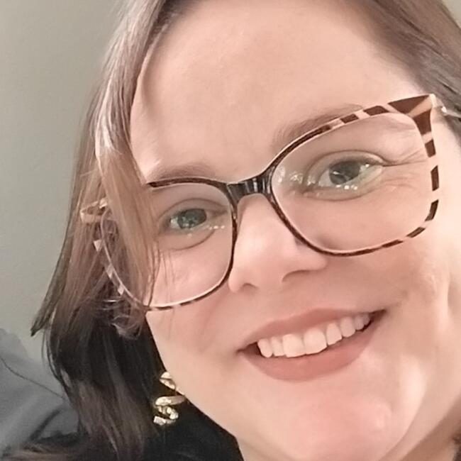 Babysitter in São José dos Campos: Camila Tossani