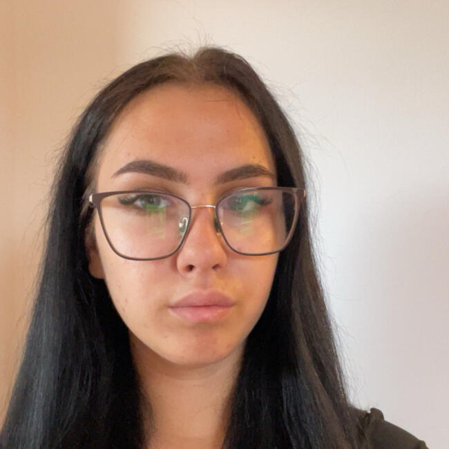 Bonă în Alba Iulia: Antonia