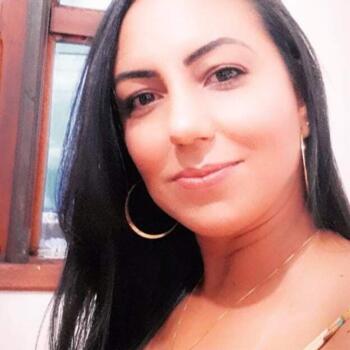 Babysitter in Patos de Minas: Fernanda
