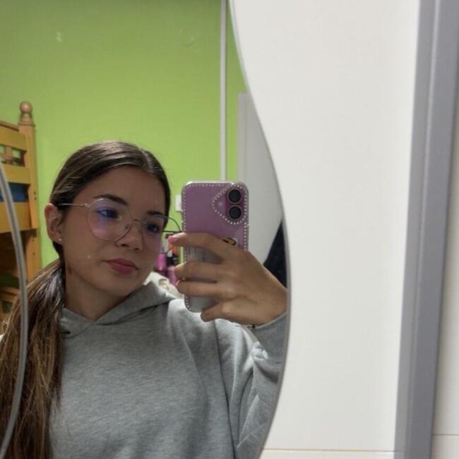 Varuška v Občina Ajdovščina: Karin