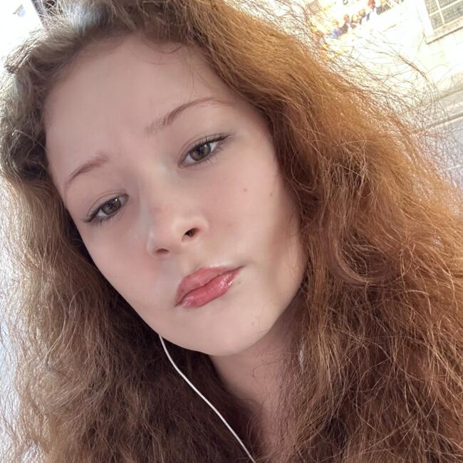 Babysitter in Aberdeen: Dayana