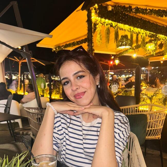 جليسة أطفال في رباط: Chorouk