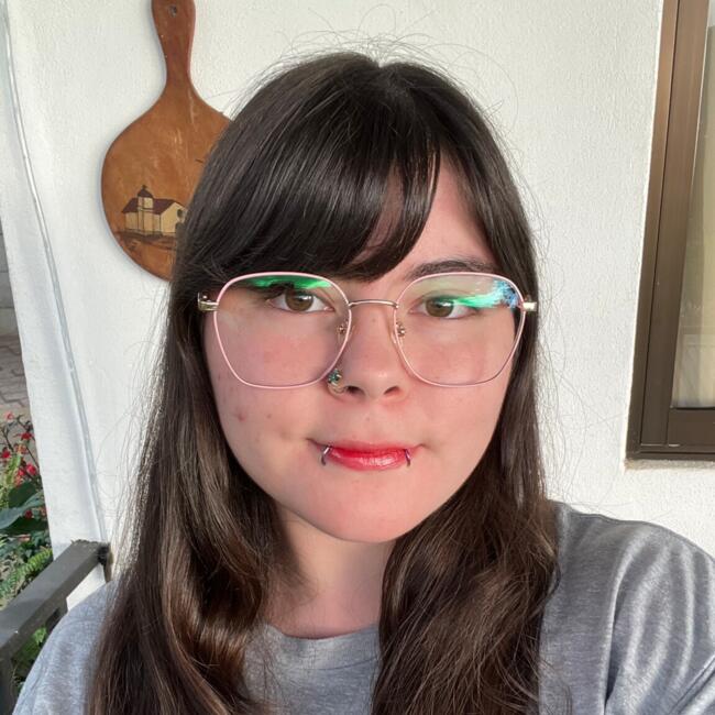 Babysitter in Escazú: Emily Solano