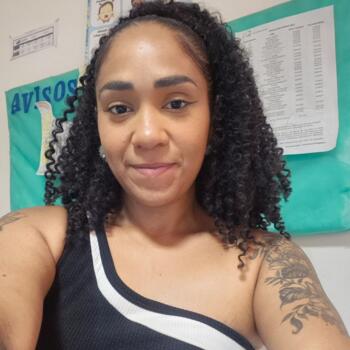 Babysitter Brasília: Natalia