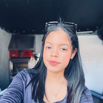 Babysitter Panama City: Daniela