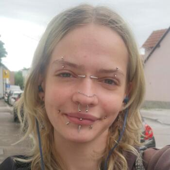 Varuška v Ljubljana: Ek