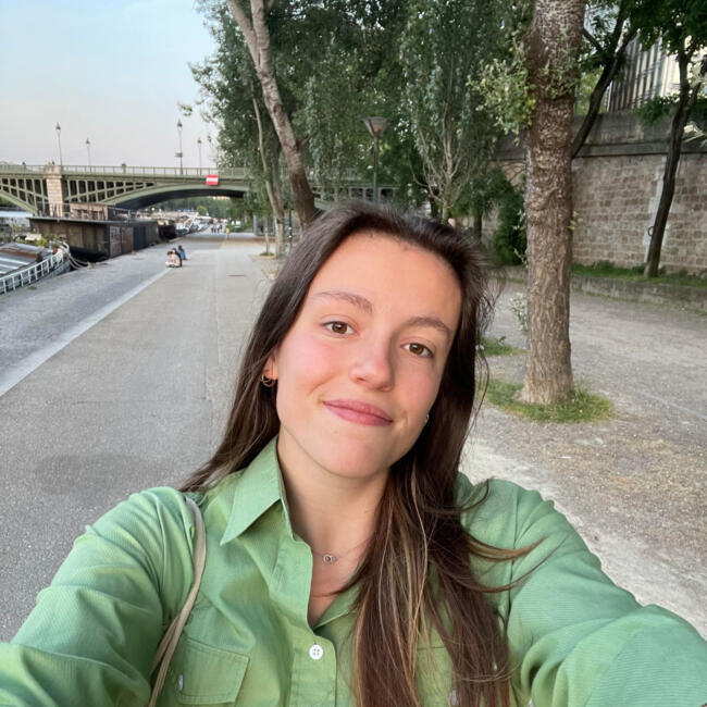 Babysitter in Prague: Perrine