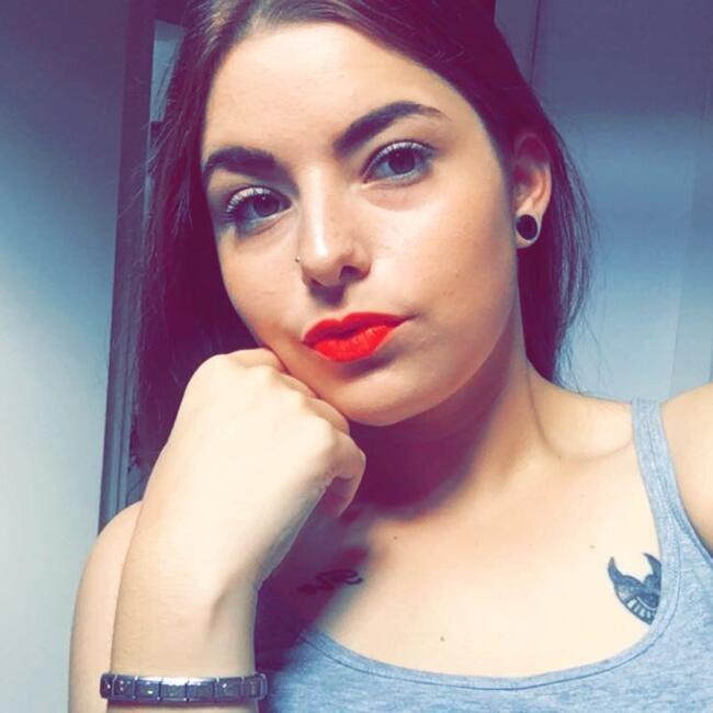 Babysitter in Arlon: Caroline