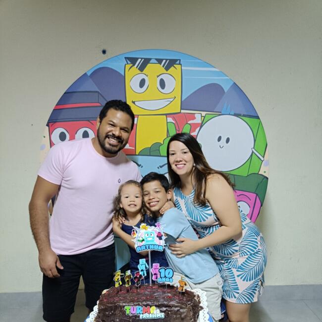 Babysitting job in Cidade Ocidental: Camila