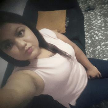 Babysitter Yumbo: Masshliy Lopez