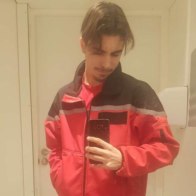 Babysitter in Senlis: Loan