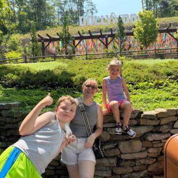 Babysitting job in Poplar Grove: babysitting job June