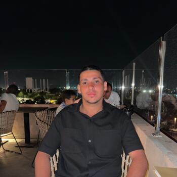 Babysitter στην περιοχή Floirac: Atman
