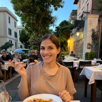 Babysitting job in Bresso: babysitting job Michela