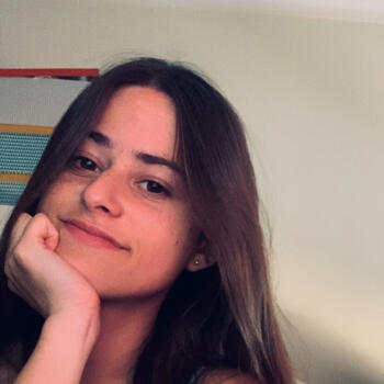 Babysitter in Moita: Julia