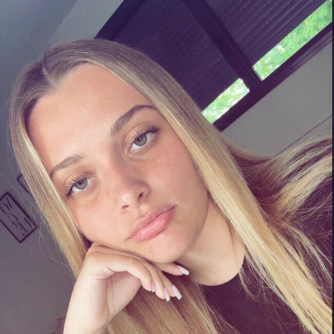 Babysitter in Ostricourt: Charlotte