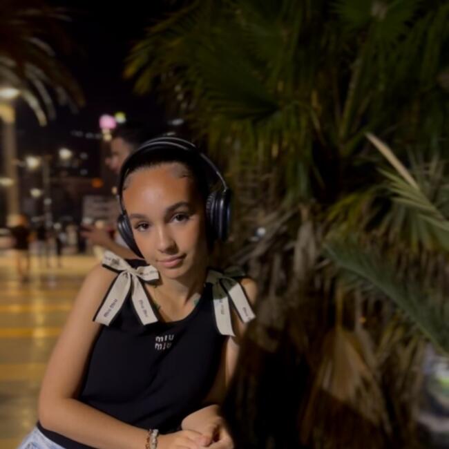 Babysitter in Vaulx-en-Velin: Lydia