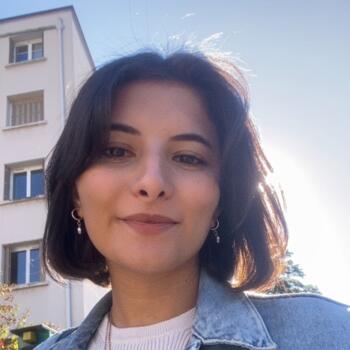 Babysitter in La Tronche: Dyna