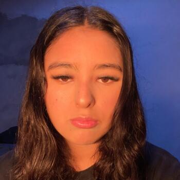 Babysitter in Pilar: Nicole