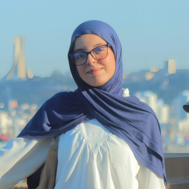 Nanny in Algiers: Maria