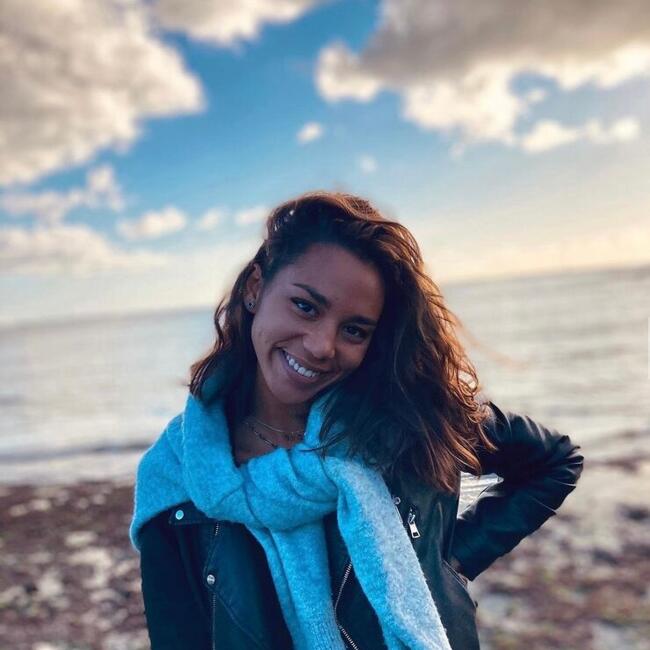 Babysitter in Mios: Themyr