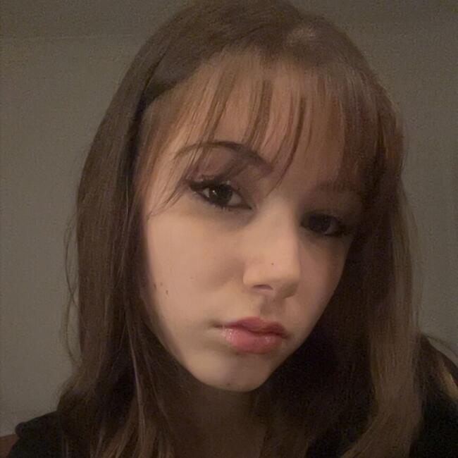 Babysitter in Melbourne: Isabella