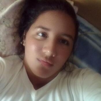 Niñera en Camaguán: Genesis