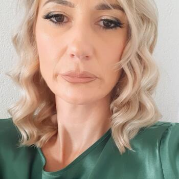 Bebisiterka u Kraljevo: Maja