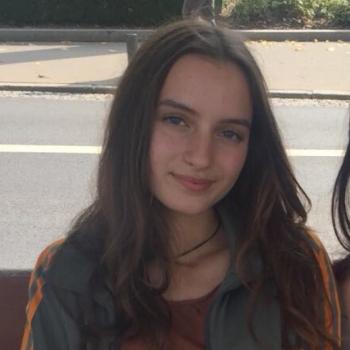 Babysitter in Lille: Lilou