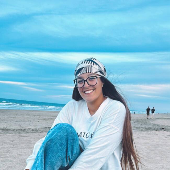 Niñera en San Bartolomé de Tirajana: Laura