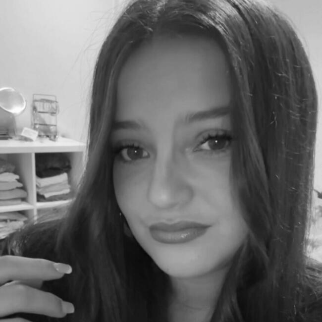 Babysitter in Saint-Vincent-de-Tyrosse: Elsa