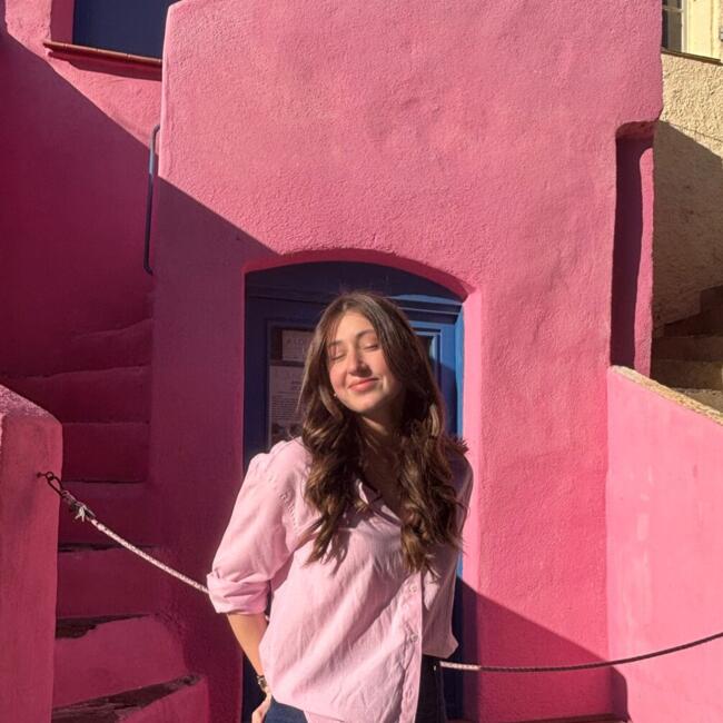 Babysitter in Narbonne: Pauline