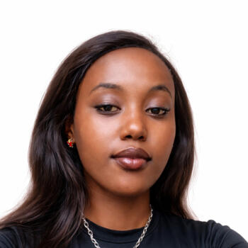 Babysitter Nairobi: Joy