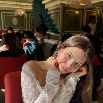 Babysitter in Lisbon: Carolina