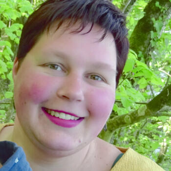 Nanny in Neuf-Berquin: Delphine