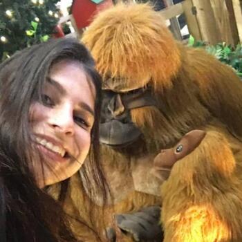 Babá Embu das Artes: Carolina