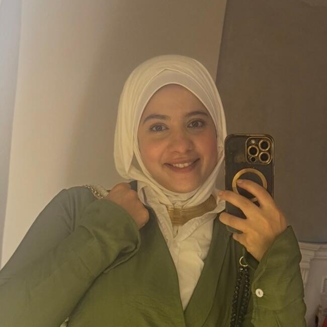Babysitter in Manchester (Connecticut): Amal