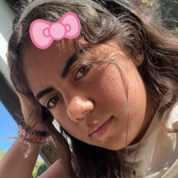 Babysitter in Mirabeau: Florine