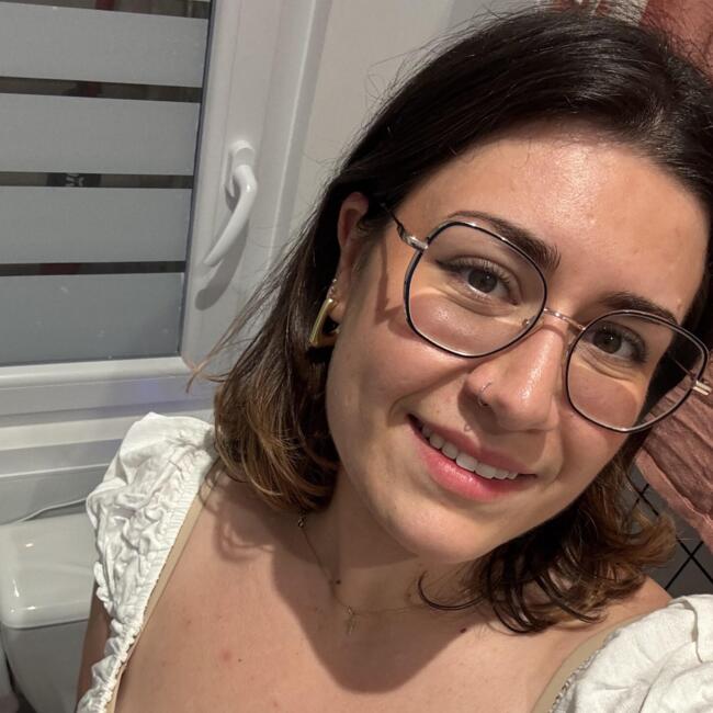 Babysitter in Villeurbanne: Clara