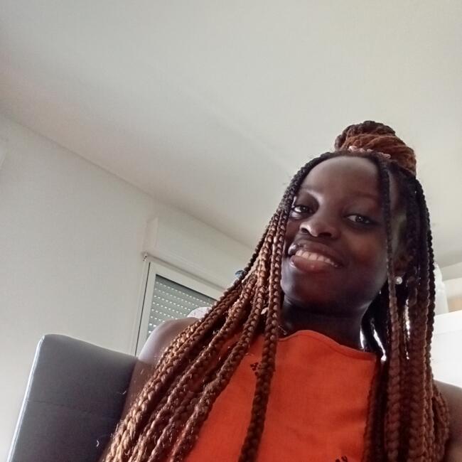 Babysitter in Orléans: Ornella