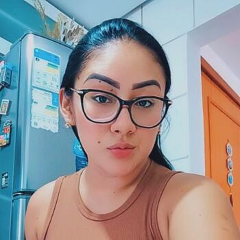 Babysitter in Curitiba: Vanessa