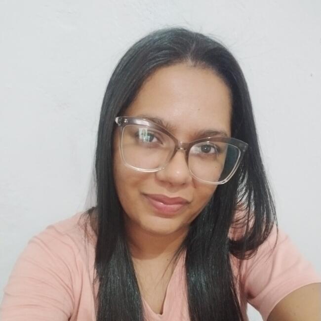 Babysitter in Macaé: Jucilene