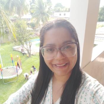Babysitter in Macaé: Jucilene
