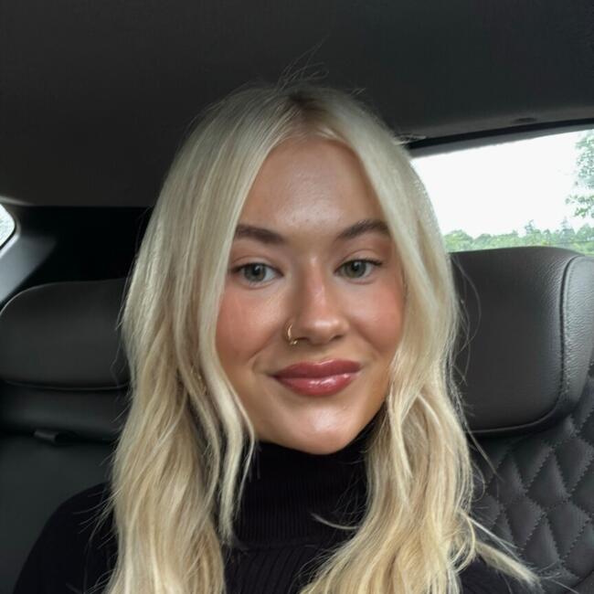 Babysitter in London: Abby