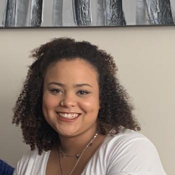 Babysitter em Oeiras: Ingrid